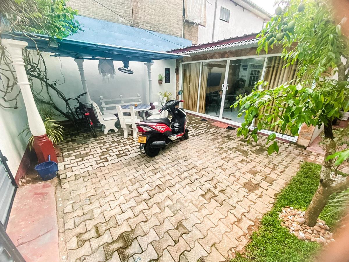 Silvas Surf Home Weligama Exterior foto